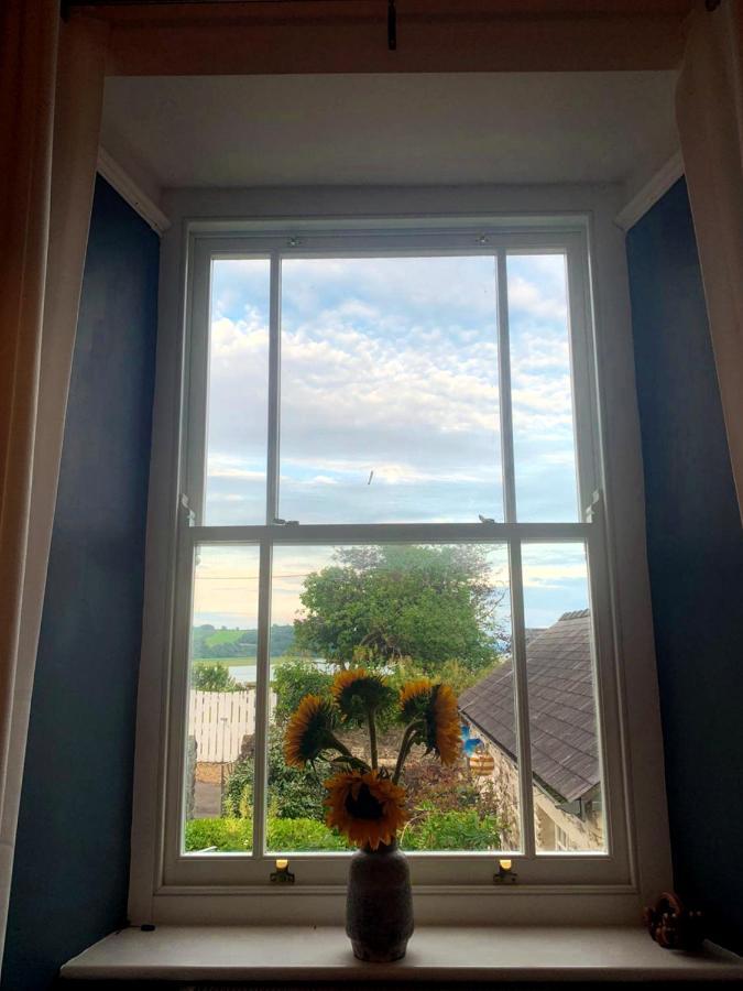 Bed and Breakfast Dylan Thomas Sea View Лохарн Экстерьер фото