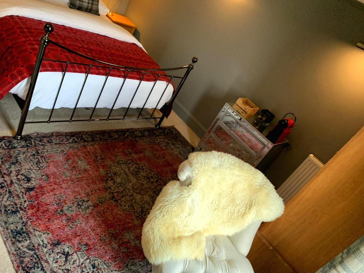 Bed and Breakfast Dylan Thomas Sea View Лохарн Экстерьер фото
