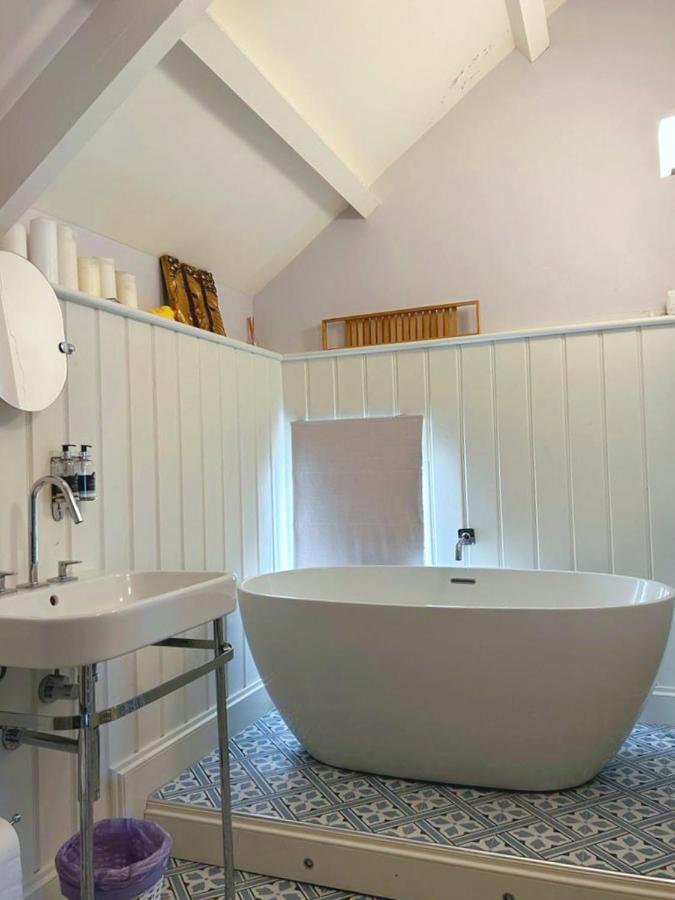 Bed and Breakfast Dylan Thomas Sea View Лохарн Экстерьер фото