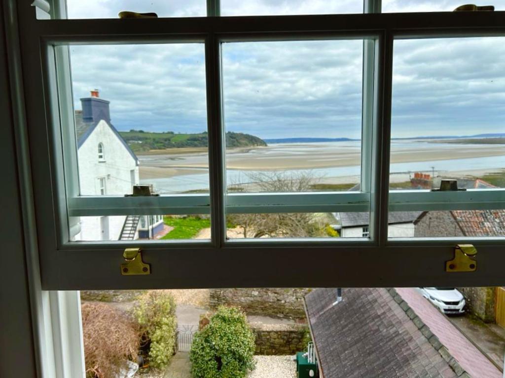 Bed and Breakfast Dylan Thomas Sea View Лохарн Экстерьер фото